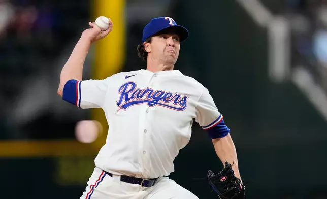 Texas Rangers pitcher Jacob Degrom throws to the Pittsburgh Pirates in the first inning of a baseball game Thursday, April 23, 2026, in Arlington, Texas. (AP Photo/Tony Gutierrez)