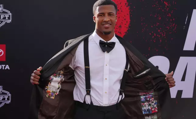 Ohio State linebacker Sonny Styles poses on the red carpet before the first round of the NFL football draft, Thursday, April 23, 2026, in Pittsburgh. (AP Photo/Gene J. Puskar)