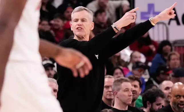 Chicago Bulls Head Coach Billy Donovan gives directions during the first half of an NBA basketball game against the Orlando Magic in Chicago, Friday, April 10, 2026. (AP Photo/Nam Y. Huh)