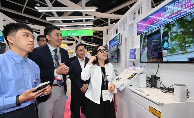 Smart Traffic Fund pools efforts of government, industry, academic and research sectors to drive Hong Kong's long-term smart mobility development  Source: HKSAR Government Press Releases