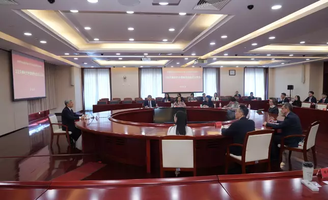 HKSARG Permanent Secretaries and Heads of Departments officially commence study programme  Source: HKSAR Government Press Releases