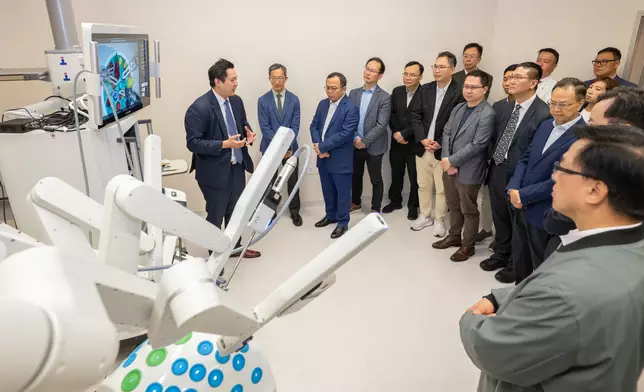 LegCo Panel on Health Services visits CUHK Medical Centre  Source: HKSAR Government Press Releases