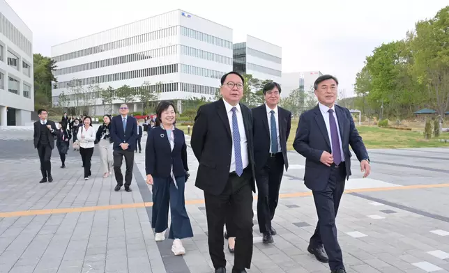CS leads delegation of Working Group on Planning and Construction of the University Town to commence visit to Korea  Source: HKSAR Government Press Releases