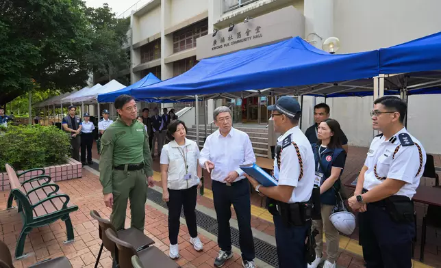 Government concludes second-day arrangements for Wang Fuk Court residents returning to their units  Source: HKSAR Government Press Releases