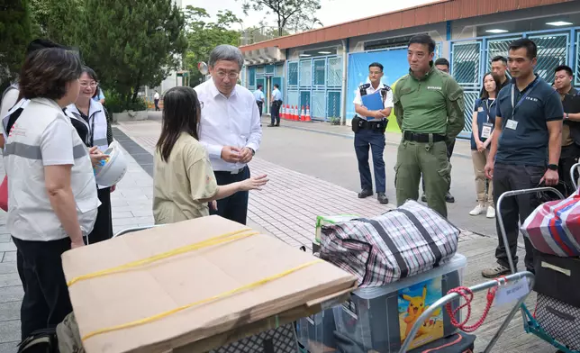 Government concludes second-day arrangements for Wang Fuk Court residents returning to their units  Source: HKSAR Government Press Releases