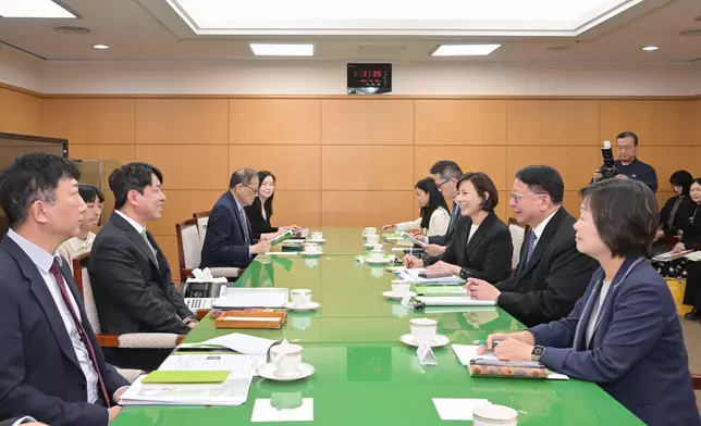 CS leads delegation of Working Group on Planning and Construction of the University Town to continue visit to Korea (with photos/video) Source: HKSAR Government Press Releases