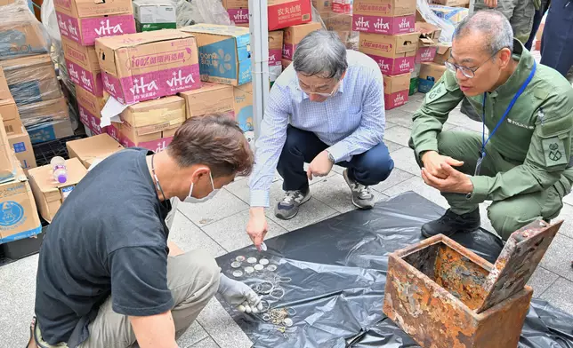 Government concludes fourth-day arrangements for Wang Fuk Court residents returning to their units  Source: HKSAR Government Press Releases