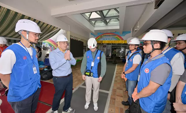 Government concludes sixth-day arrangements for Wang Fuk Court residents returning to their units  Source: HKSAR Government Press Releases