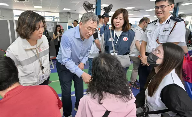 Government concludes sixth-day arrangements for Wang Fuk Court residents returning to their units  Source: HKSAR Government Press Releases