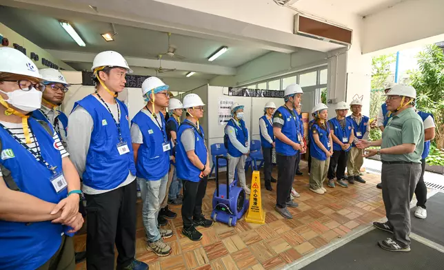 Government concludes seventh-day arrangements for Wang Fuk Court residents returning to their units  Source: HKSAR Government Press Releases