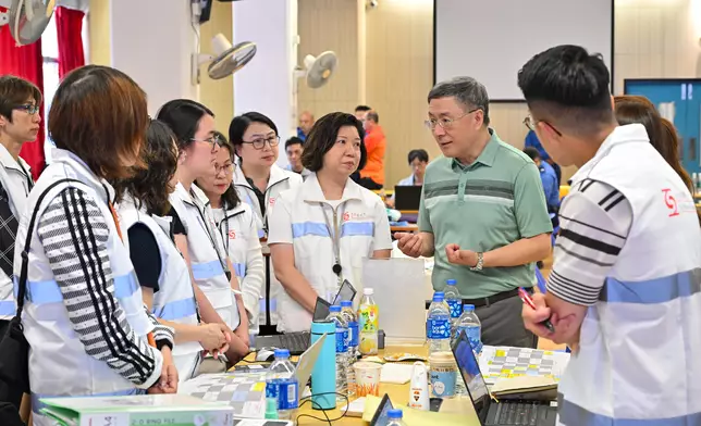 Government concludes seventh-day arrangements for Wang Fuk Court residents returning to their units  Source: HKSAR Government Press Releases