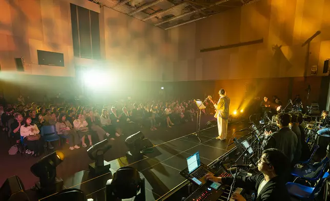 The students of lyrics writing class wrote down touching stories from their lives, transforming the shining moments of ordinary life into sincere Cantonese songs. Photo source: HKMU