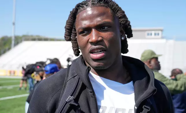 Arvell Reese, Ohio State linebacker, is interviewed after the NFL's annual prospect clinic ahead of the NFL football draft Wednesday,April 22, 2026, in Pittsburgh. (AP Photo/Sue Ogrocki)
