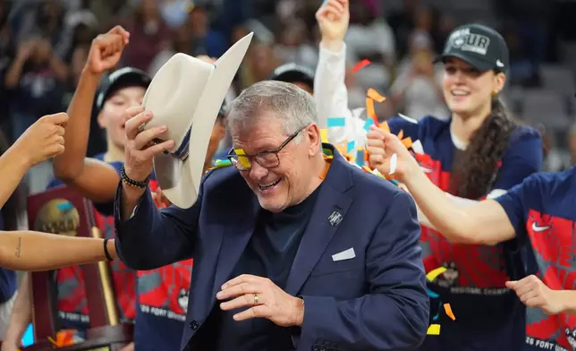 UConn head coach Geno Auriemma reacts after his team defeated Notre Dame in the Elite Eight of the NCAA college basketball tournament, Sunday, March 29, 2026, in Fort Worth, Texas. (AP Photo/LM Otero)