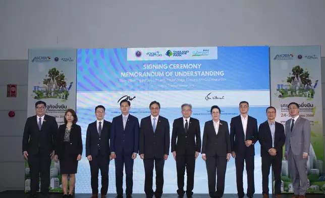 Cyberport today signed a Memorandum of Understanding (MoU) with National Science and Technology Development Agency (NSTDA) acting through Thailand Science Park (TSP), Group photo with Simon Chan, Chairman of Cyberport (centre-left); Dr Sukit Limpijumnong, President of NSTDA (centre-right); Ir Eric Chan, Chief Public Mission Officer of Cyberport (fourth from left); Dr Chularat Tanprasert, Executive Vice President of NSTDA and Director of Thailand Science Park (fourth from right); Parson Lam, Director of the Hong Kong Economic and Trade Office in Bangkok (third from left); Leung Kwan Ho, Associate Director, Hong Kong Trade Development Council (second from right); and Mr Joseph Koc, Ambassador of Thailand (third from right).