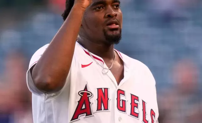Los Angeles Angels pitcher José Soriano tips his cap after pitching in the top of the first inning of a baseball game against the Athletics, Thursday, May 21, 2026, in Anaheim, Calif. (AP Photo/Mark J. Terrill)