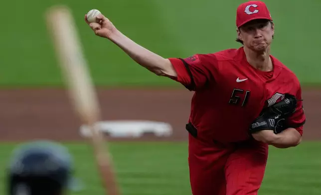 Cincinnati Reds pitcher Brady Singer throws during the first inning of a baseball game against the Atlanta Braves in Cincinnati, Saturday, May 30, 2026. (AP Photo/Carolyn Kaster)