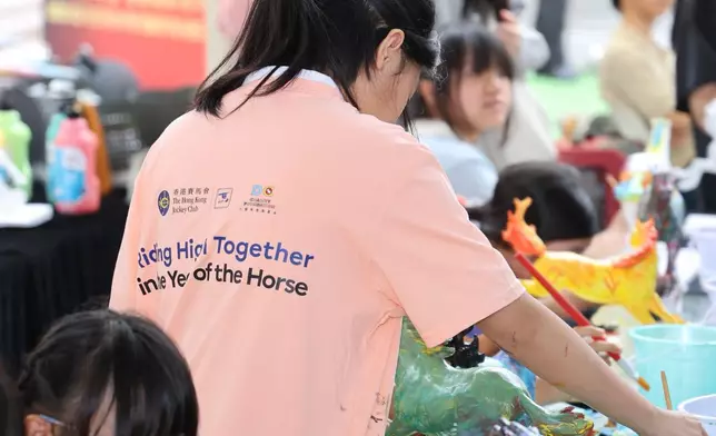 Almost 100 (TBC) award-winning students from the “Horse With You” Art Competition - launched by the Club in conjunction with Simon Ma – together with mentees of the HKSAR Government’s Strive and Rise Programme and underprivileged students, joined hands to paint mini horse sculptures at the launch ceremony.