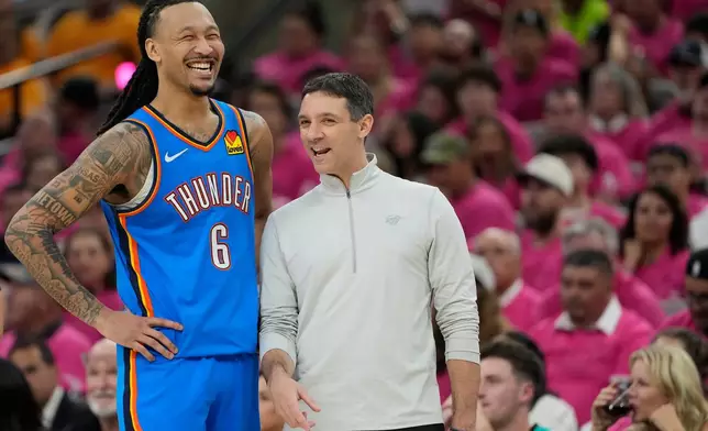 Oklahoma City Thunder forward Jaylin Williams (6) and head coach Mark Daigneault react during the second half of Game 3 in the Western Conference finals NBA basketball playoffs series against the San Antonio Spurs Friday, May 22, 2026, in San Antonio. (AP Photo/Ashley Landis)
