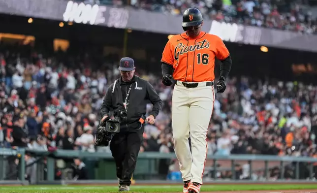 San Francisco Giants' Rafael Devers runs the bases after hitting a solo home run during the second inning of a baseball game against the Pittsburgh Pirates, Friday, May 8, 2026, in San Francisco. (AP Photo/Godofredo A. Vásquez)