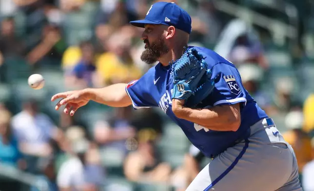 Kansas City Royals pitcher John Schreiber throws to a Athletics batter during the seventh inning of a baseball game Thursday, April 30, 2026, in West Sacramento, Calif. (AP Photo/Scott Marshall)