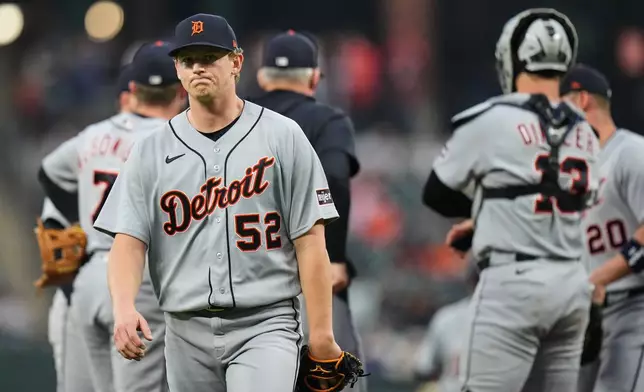 Detroit Tigers starter Troy Melton (52) leaves the mound after a pitching substitution was made during the sixth inning in the second baseball game of a doubleheader against the Baltimore Orioles, Sunday, May 24, 2026, in Baltimore. (AP Photo/Stephanie Scarbrough)