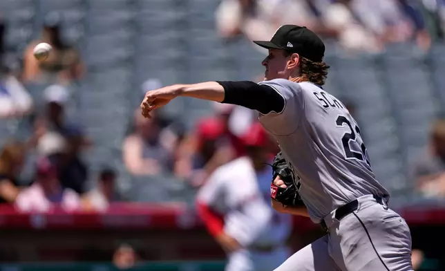 Chicago White Sox pitcher Noah Schultz throws to the plate during the first inning of a baseball game against the Los Angeles Angels, Wednesday, May 6, 2026, in Anaheim, Calif. (AP Photo/Mark J. Terrill)