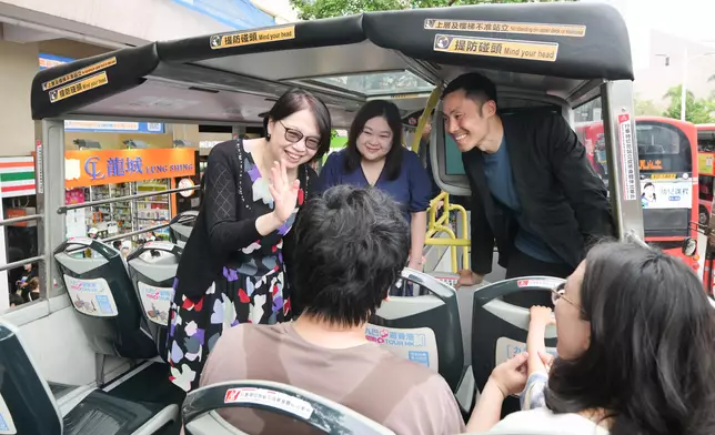 Commissioner for Tourism visits tourist attractions during Labour Day Golden Week of Mainland  Source: HKSAR Government Press Releases