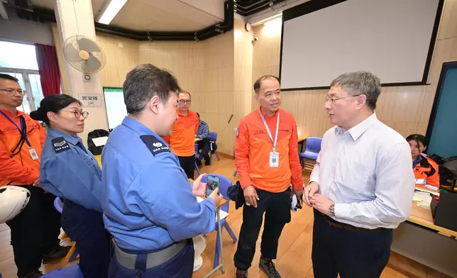 Government concludes fourteenth-day arrangements for Wang Fuk Court residents returning to their units  Source: HKSAR Government Press Releases