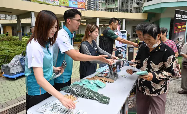 Hong Kong Customs conducts interdepartmental anti-illicit cigarette publicity activities in Tak Long Estate   Source: HKSAR Government Press Releases