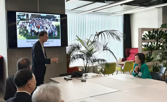 The Secretary for Education, Dr Choi Yuk-lin, together with the delegation of the Working Group on Planning and Construction of the University Town under the Committee on Development of the Northern Metropolis, and representatives from the Alliance of Universities of Applied Sciences, visited Switzerland yesterday (May 21, Zurich time). Photo shows Dr Choi (first right) and the delegation visiting Biozentrum, the flagship research centre of the University of Basel, and being briefed on the research work. Source: HKSAR Government Press Releases