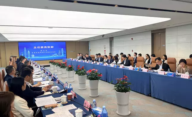 SFST leads delegation to Shenzhen for fourth meeting of Shenzhen-Hong Kong Financial Co-operation Committee  Source: HKSAR Government Press Releases