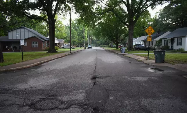A portion of Shotwell Street in Memphis, Tenn., that is now a dividing line between two newly-redrawn congressional districts, is seen Thursday, May 7, 2026, in Memphis, Tenn. (AP Photo/Sophie Bates)
