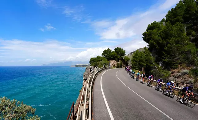 The pack rides during stage 7 of the Giro d'Italia cycling race from Formia to Blockhaus, Italy, Friday, May 15, 2026. (Fabio Ferrari/LaPresse via AP)