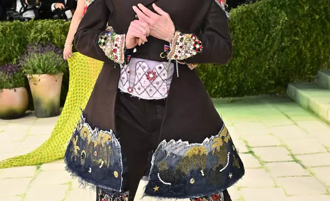 Hamish Bowles arrives at The Metropolitan Museum of Art's Costume Institute benefit gala celebrating the opening of the "Costume Art" exhibition on Monday, May 4, 2026, in New York. (Photo by Evan Agostini/Invision/AP)