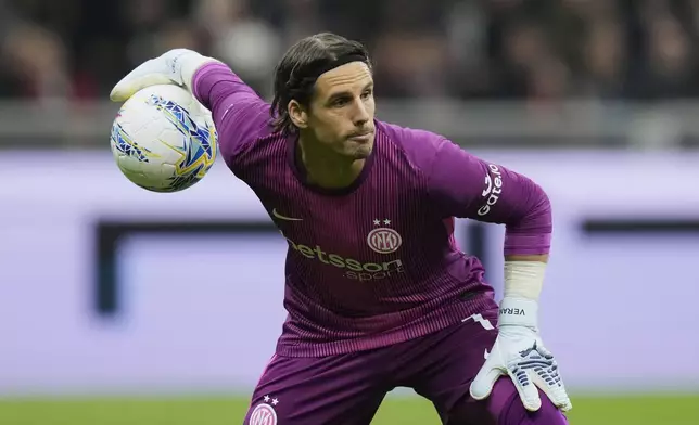 Inter Milan goalkeeper Yann Sommer controls the ball during the Serie A soccer match between AC Milan and Inter Milan, in Milan, Italy, Sunday, March 8, 2026. (AP Photo/Luca Bruno)