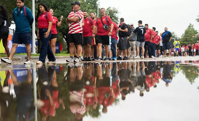 Fans wait in line to enter Houston Stadium before a FIFA World Cup between Portugal and DR Congo in Houston, Wednesday, June 17, 2026. (Jason Fochtman/Houston Chronicle via AP)