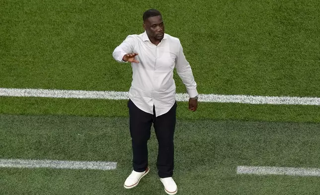 Ivory Coast head coach Emerse Fae during the World Cup Group E soccer match between Ivory Coast and Ecuador in Philadelphia, Sunday, June 14, 2026. (AP Photo/Matt Rourke)