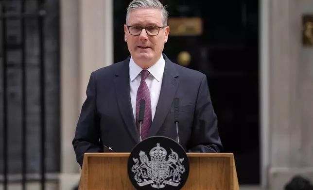 Britain's Prime Minister Keir Starmer announces his resignation to the media outside 10 Downing Street in London, Monday, June 22, 2026(AP Photo/Kin Cheung)