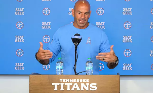 Tennessee Titans coach Robert Saleh spaeks to the media before NFL football practice, Wednesday, June 17, 2026, in Nashville, Tenn. (AP Photo/John Amis)
