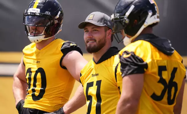 Pittsburgh Steelers linebackers Pittsburgh Steelers linebackers T.J. Watt (90), Nick Herbig (51) and Alex Highsmith (56) participate in the team's NFL football practice in Pittsburgh, Tuesday, June 2, 2026. (AP Photo/Gene J. Puskar)