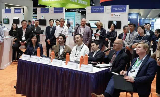 Industry leaders, incubators, and venture capital firms – including Bayer Pharmaceuticals, Johnson & Johnson Innovation, LabCentral, Roche, Simcere Pharmaceutical, and T.Rx Capital – were invited to join the judging panel for startup pitching sessions.