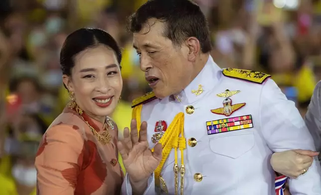 FILE - Thai King Maha Vajiralongkorn gestures as he speaks with Princess Bajrakitiyabha Mahidol while meeting supporters in Bangkok, Thailand, Nov. 1, 2020. (AP Photo/Wason Wanichakorn, File)