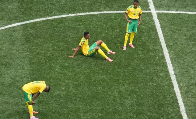 Players of South Africa reacts after the World Cup round of 32 soccer match against Canada in Inglewood, Calif., near Los Angeles, Sunday, June 28, 2026. (AP Photo/Marcio Sanchez)