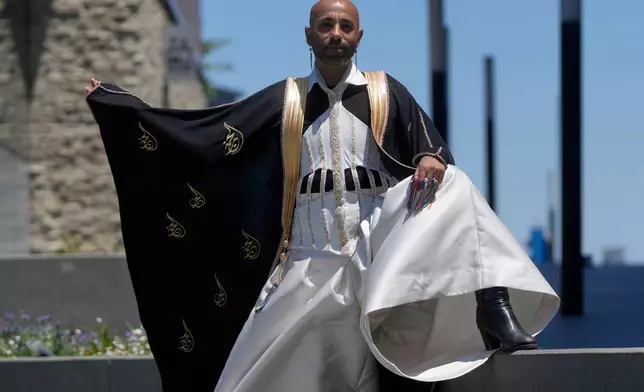 Dr. Nasser Mohamed, of Qatar, is photographed, Wednesday, June 17, 2026, in San Francisco. (AP Photo/Jeff Chiu)