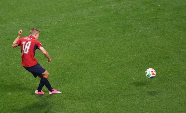 Czechia's Michal Sadilek (18) scores the opening goal during the World Cup Group A soccer match between Czechia and South Africa in Atlanta, Thursday, June 18, 2026. (AP Photo/Colin Hubbard)