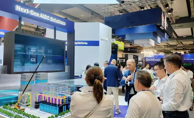 KAYTUS prefabricated containerized liquid cooled data center solution
