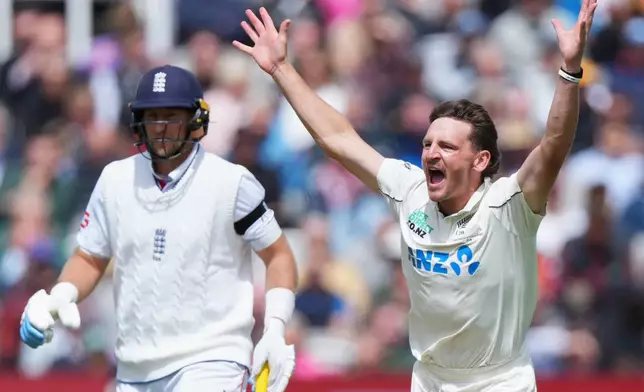 New Zealand's Nathan Smith appeals for lbw during the first day of their test match against England at Lord's cricket ground in London, Thursday, June 4, 2026. (AP Photo/Kirsty Wigglesworth)