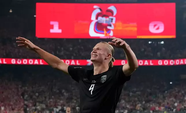 Norway's Erling Haaland celebrates after scoring his side's second goal against Senegalduring the World Cup Group I soccer match in East Rutherford, N.J., near New York, Monday, June 22, 2026. (AP Photo/Frank Franklin II)