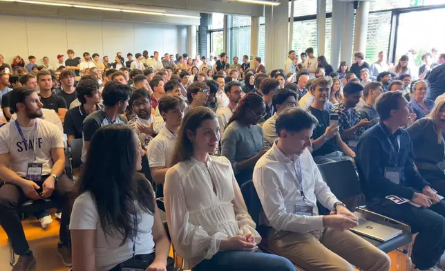 Hong Kong Talent Engage co-organised a hackathon with a local innovation and technology organisation in Munich on June 6 and 7 (Munich time). Photo shows the enthusiastic response to the event, with about 250 finalists participating in the hackathon. Source: HKSAR Government Press Releases